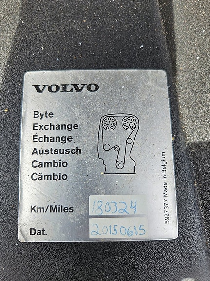 Volvo XC60 8 of 9