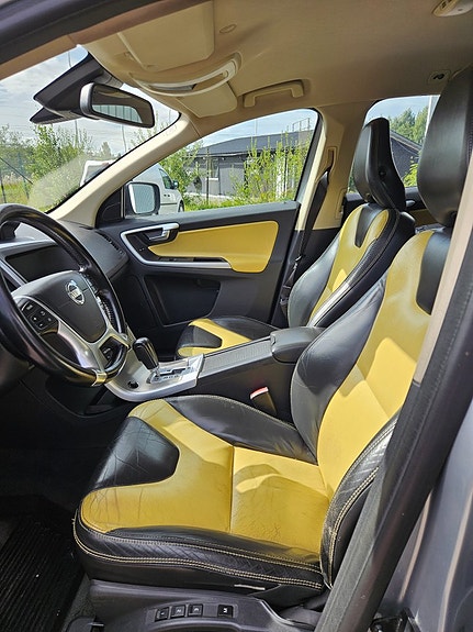 Volvo XC60 5 of 9