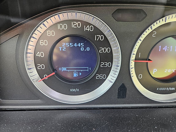 Volvo XC60 7 of 9