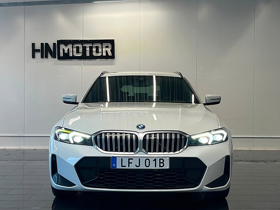 BMW 330e 3 of 27
