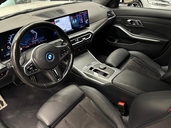 BMW 330e 10 of 27