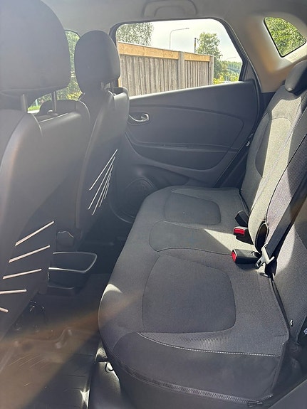 Renault Captur 4 of 4