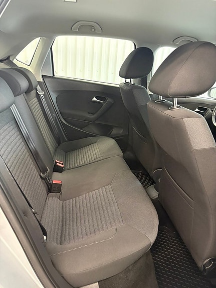 Volkswagen Polo 4 of 4