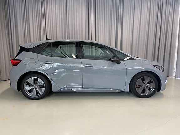 Cupra Born 5 of 18