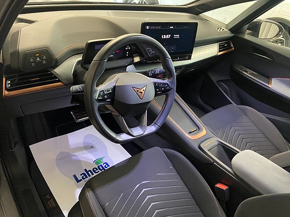 Cupra Born 9 of 18