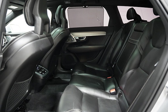 Volvo V90 25 of 29