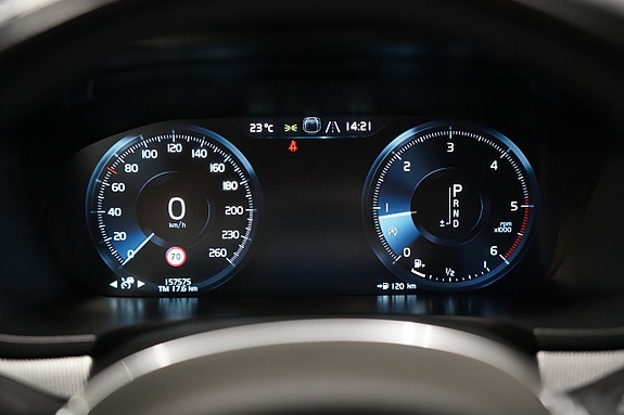 Volvo V90 13 of 29