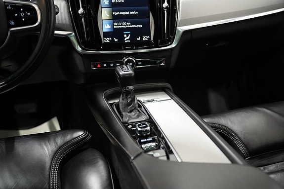 Volvo V90 16 of 29