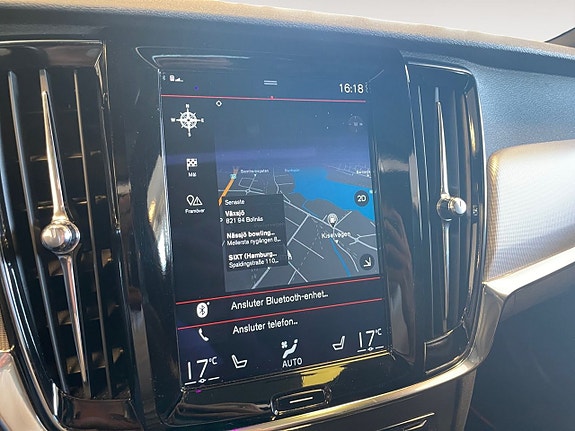 Volvo S90 17 of 26