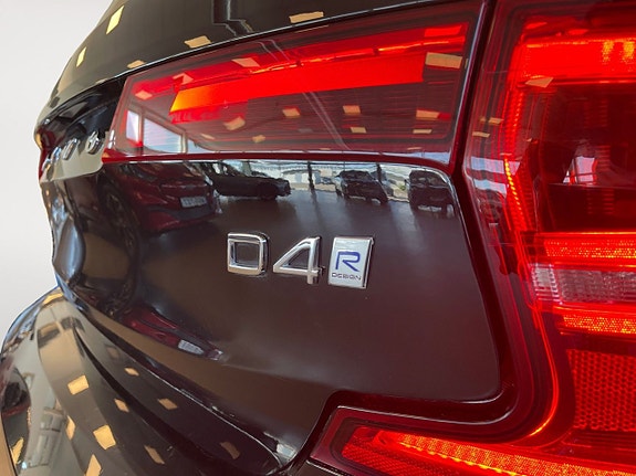 Volvo S90 21 of 26