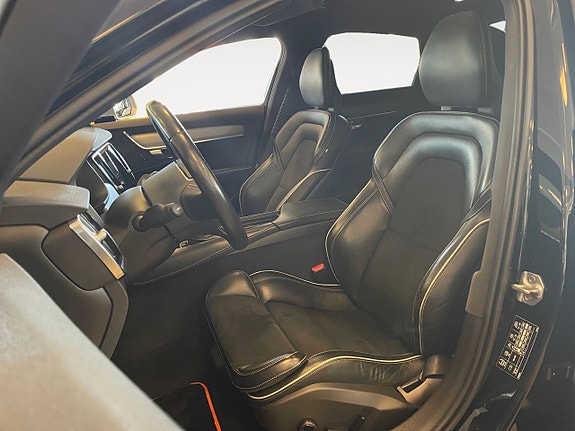 Volvo S90 9 of 26