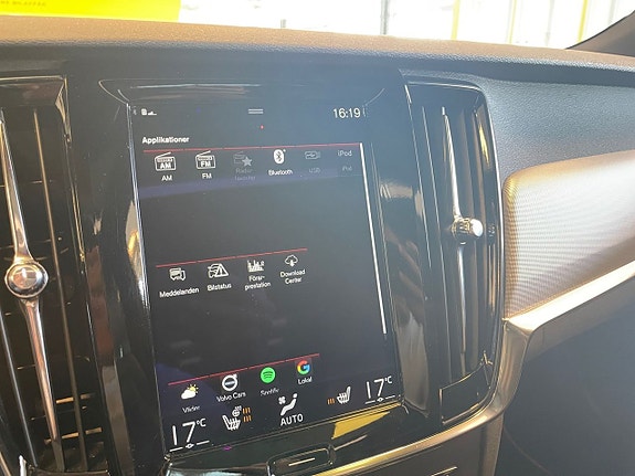 Volvo S90 26 of 26