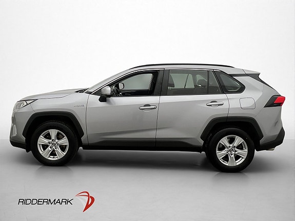 Toyota RAV4 4 of 30