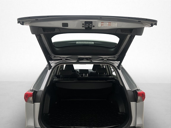 Toyota RAV4 23 of 30