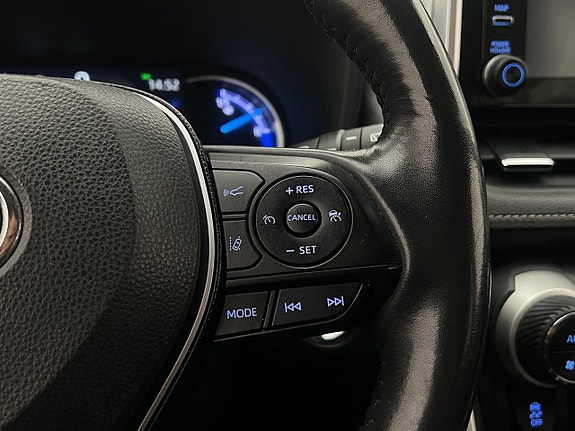 Toyota RAV4 16 of 30
