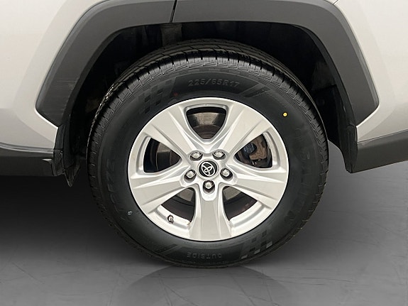 Toyota RAV4 27 of 30