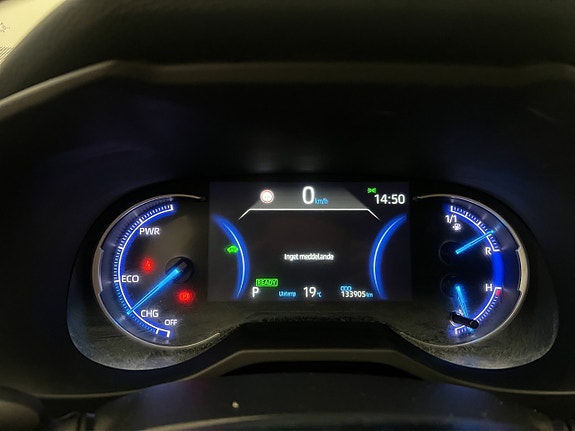 Toyota RAV4 15 of 30