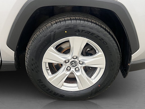 Toyota RAV4 29 of 30