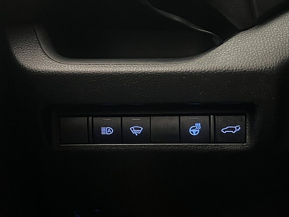 Toyota RAV4 13 of 30