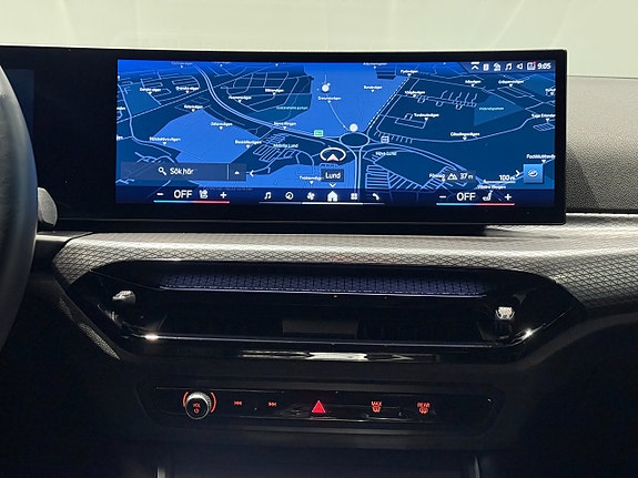 BMW 330e 15 of 18