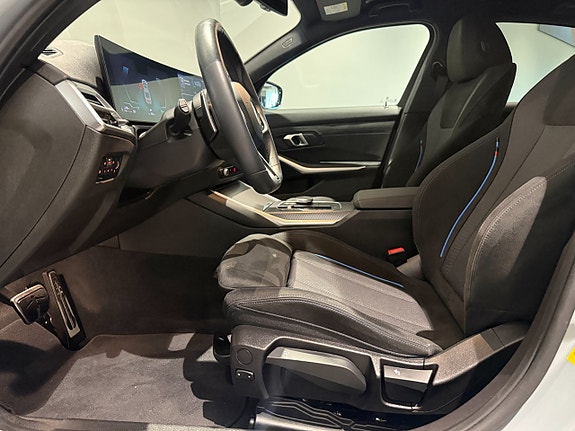 BMW 330e 10 of 18