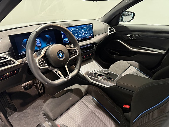 BMW 330e 11 of 18