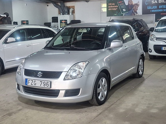 Suzuki Swift 3 of 16