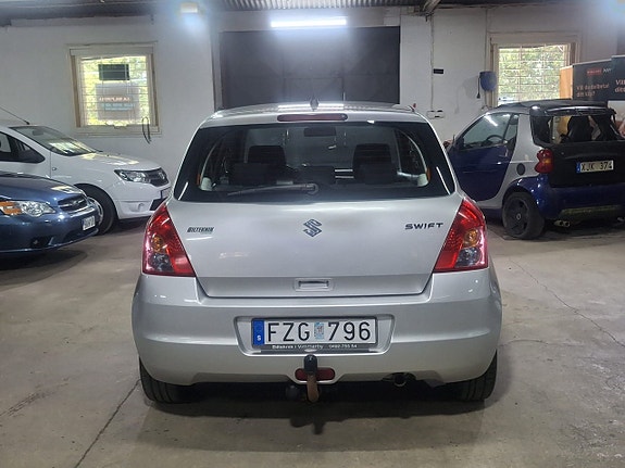 Suzuki Swift 6 of 16