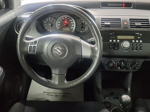 Suzuki Swift 13 of 16