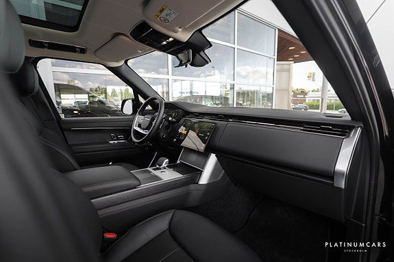 Land Rover Range Rover 7 of 26