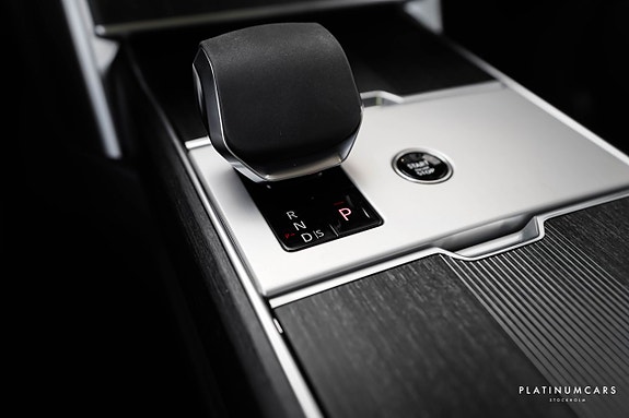 Land Rover Range Rover 20 of 26