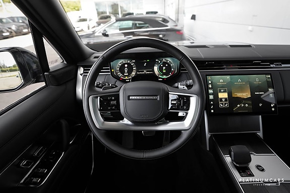 Land Rover Range Rover 15 of 26
