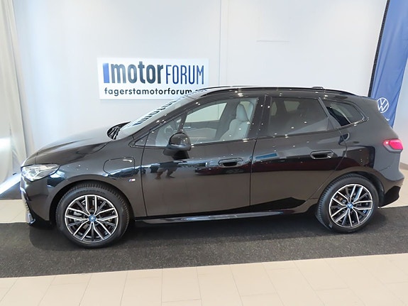 BMW 230e 2 of 15