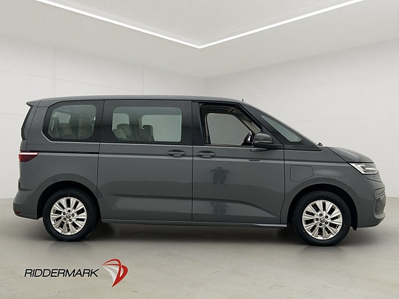 Volkswagen Multivan 2 of 30