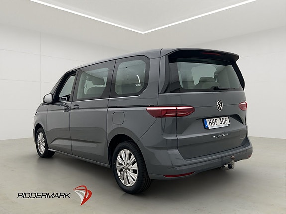 Volkswagen Multivan 7 of 30
