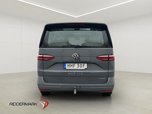 Volkswagen Multivan 8 of 30