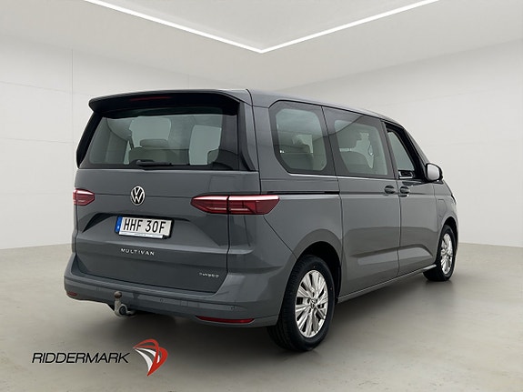 Volkswagen Multivan 9 of 30