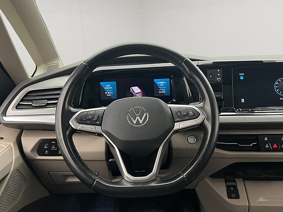 Volkswagen Multivan 15 of 30