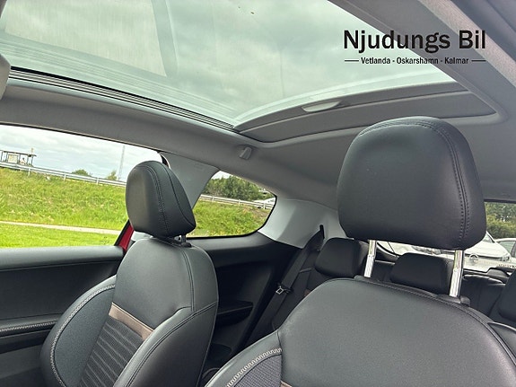 Peugeot 208 9 of 13