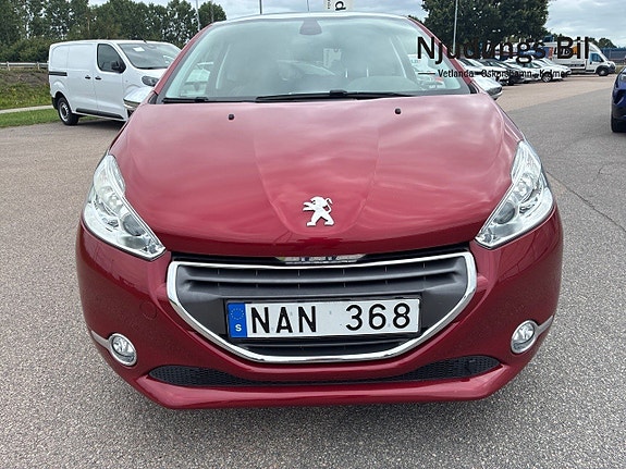 Peugeot 208 5 of 13