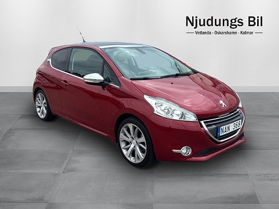 Peugeot 208 4 of 13