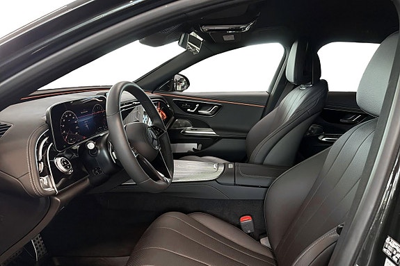 Mercedes-Benz E300 de 8 of 15