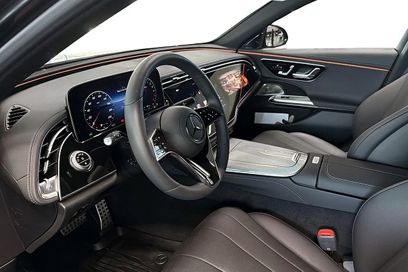 Mercedes-Benz E300 de 7 of 15