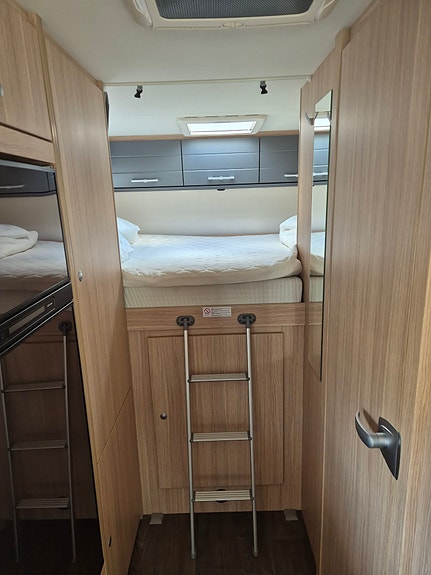 Sunlight A70 +AC bodel 16 of 19