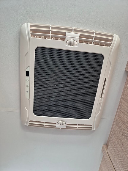 Sunlight A70 +AC bodel 15 of 19