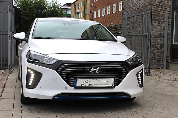 Hyundai IONIQ 7 of 30