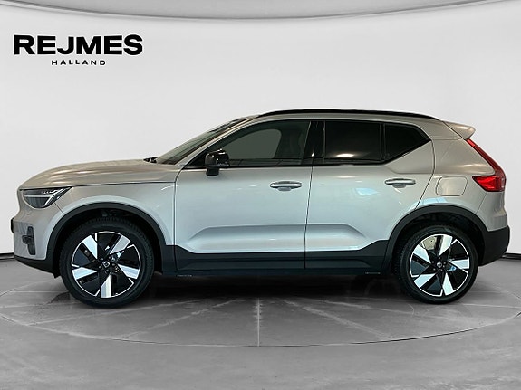 Volvo XC40 4 of 15