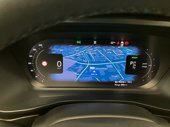 Volvo XC40 12 of 15