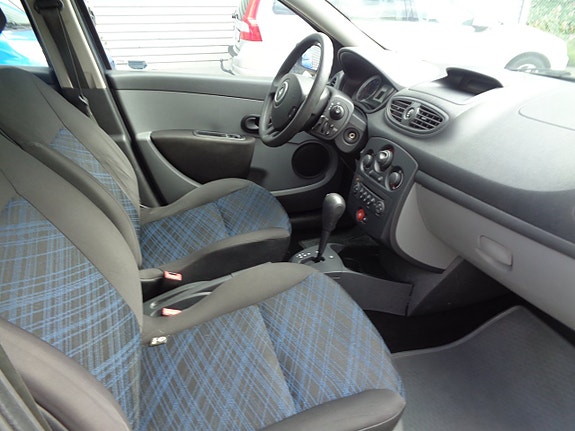 Renault Clio 6 of 8