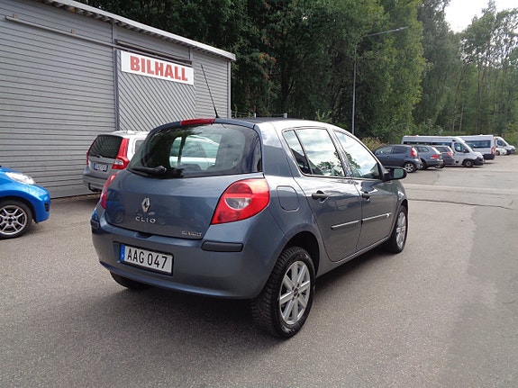 Renault Clio 4 of 8